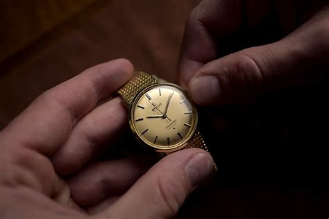 setting an omega deville watch with no crown|how to set omega watch.